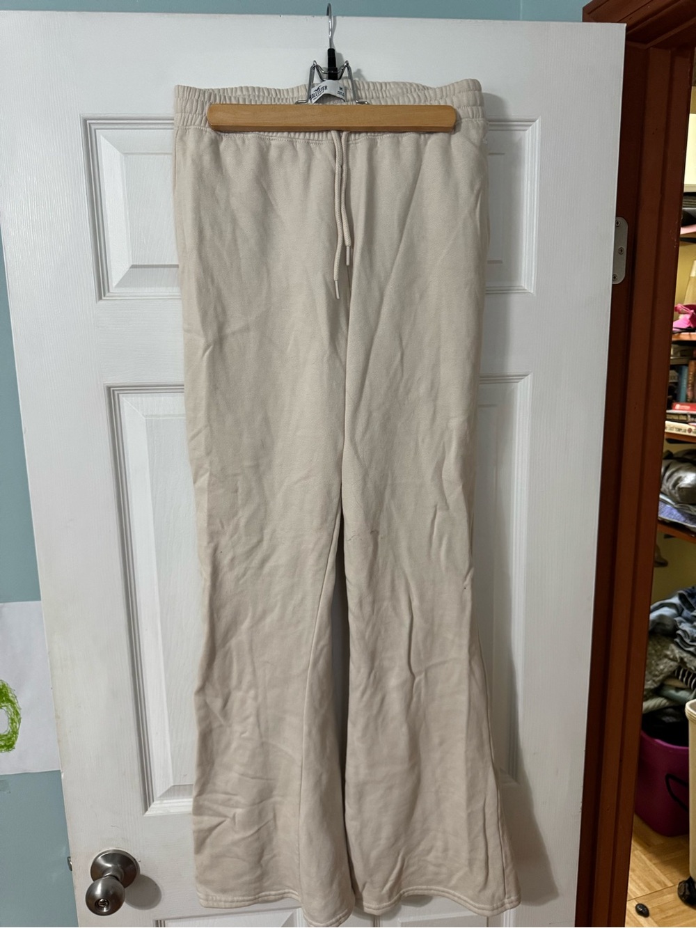 Hollister Women's Light Cream Flared Track Pants